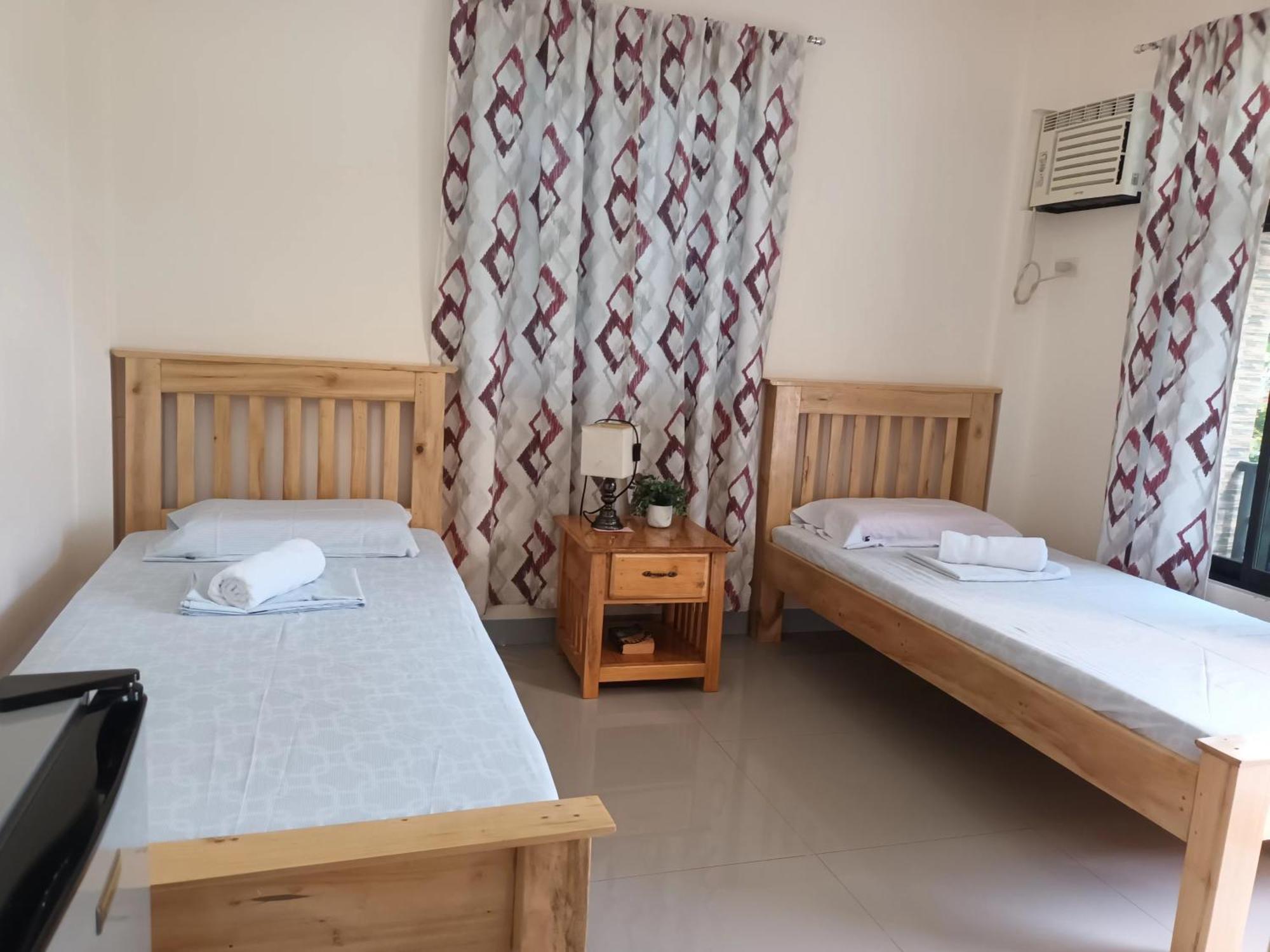 Grae'S Apartelle Moalboal Exterior foto
