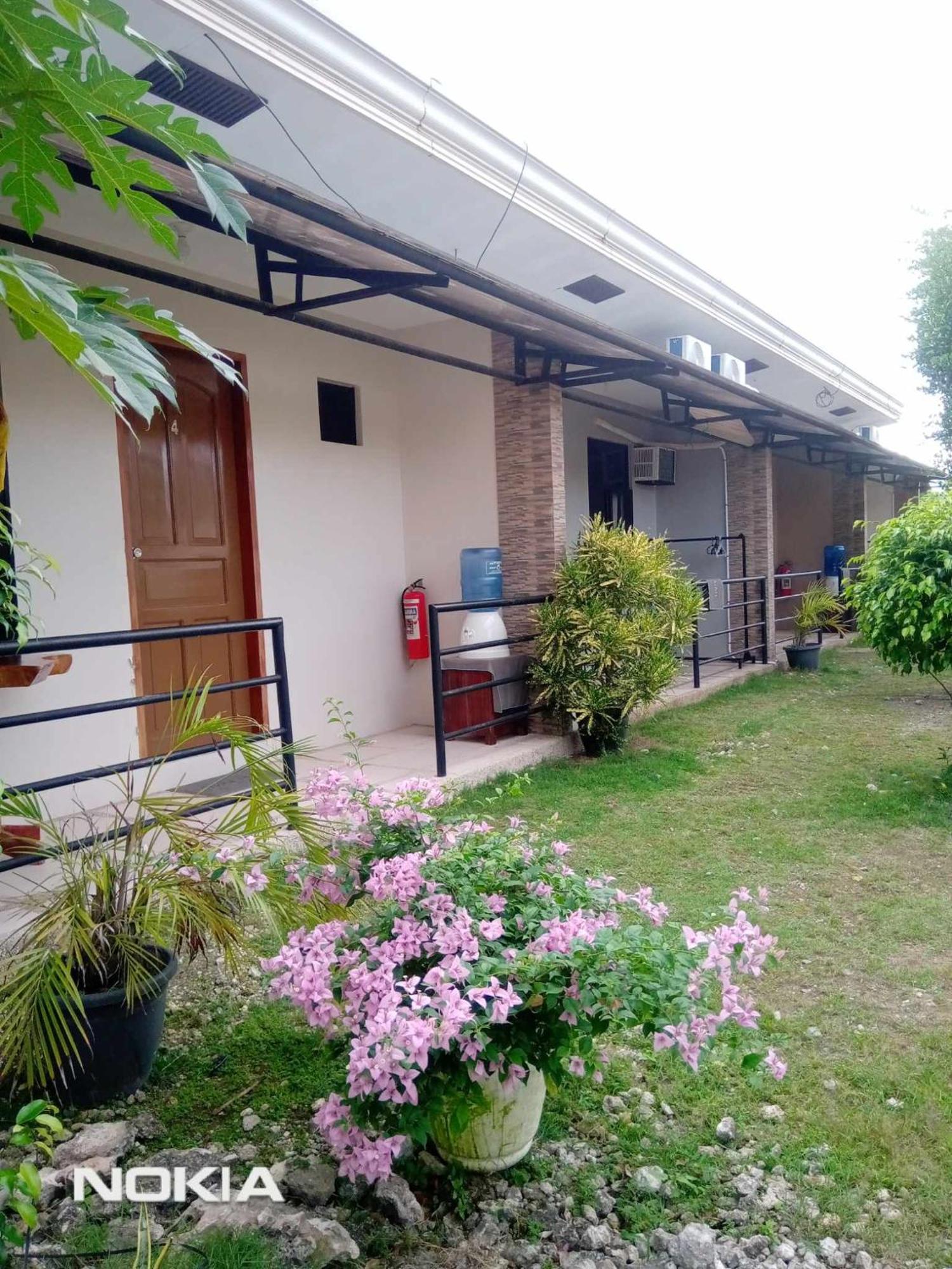 Grae'S Apartelle Moalboal Exterior foto