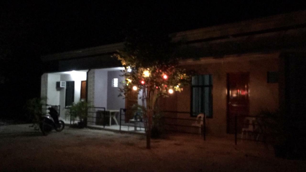 Grae'S Apartelle Moalboal Exterior foto